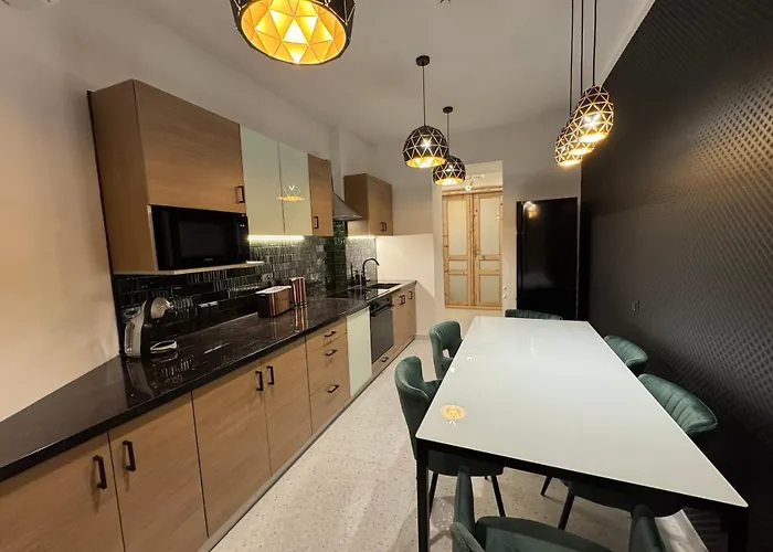 Central Krak Apartments